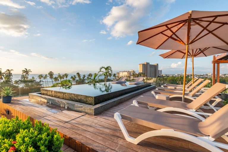 Alberca Roof 105 DownTown Puerto Vallarta